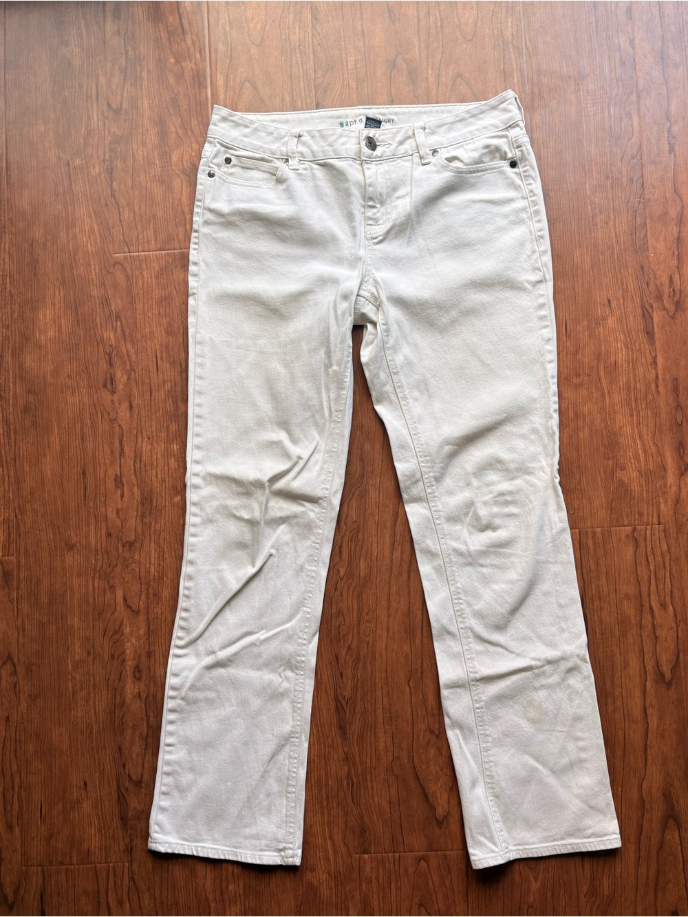 Apt. 9 Women's Cream Straight-Leg Jeans